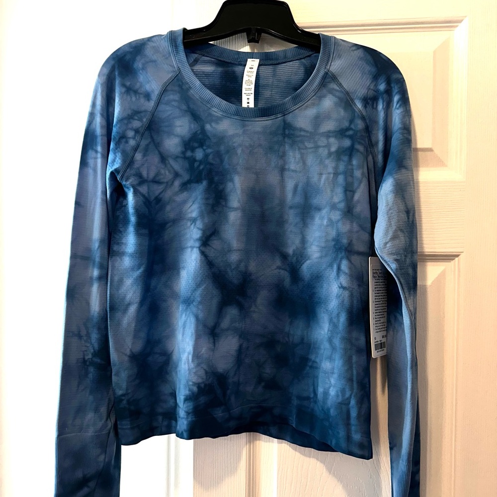 Lululemon Top (new with tags)